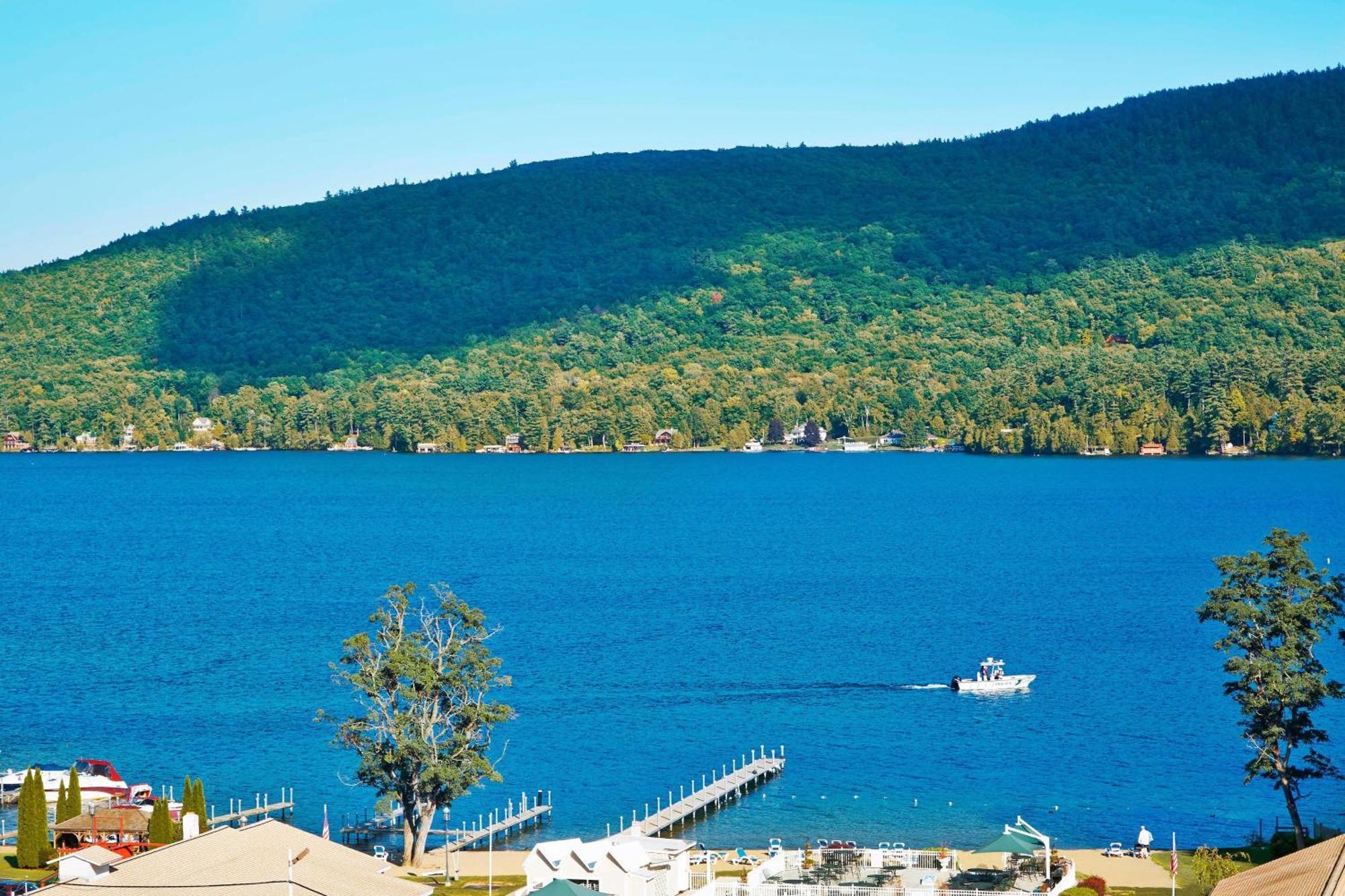 Courtyard By Marriott Lake George Eksteriør billede