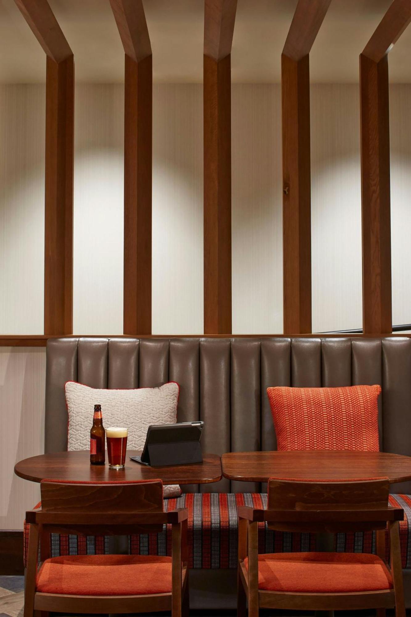 Courtyard By Marriott Lake George Eksteriør billede