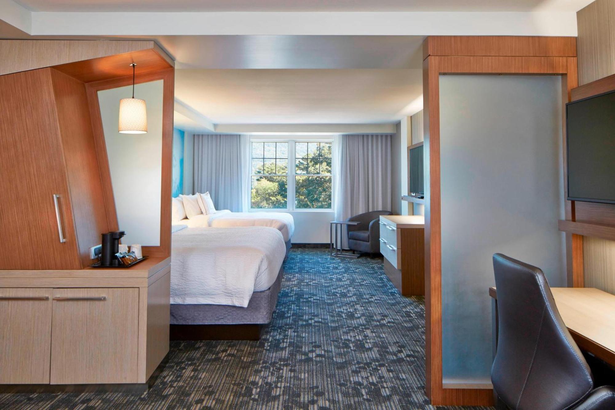Courtyard By Marriott Lake George Eksteriør billede