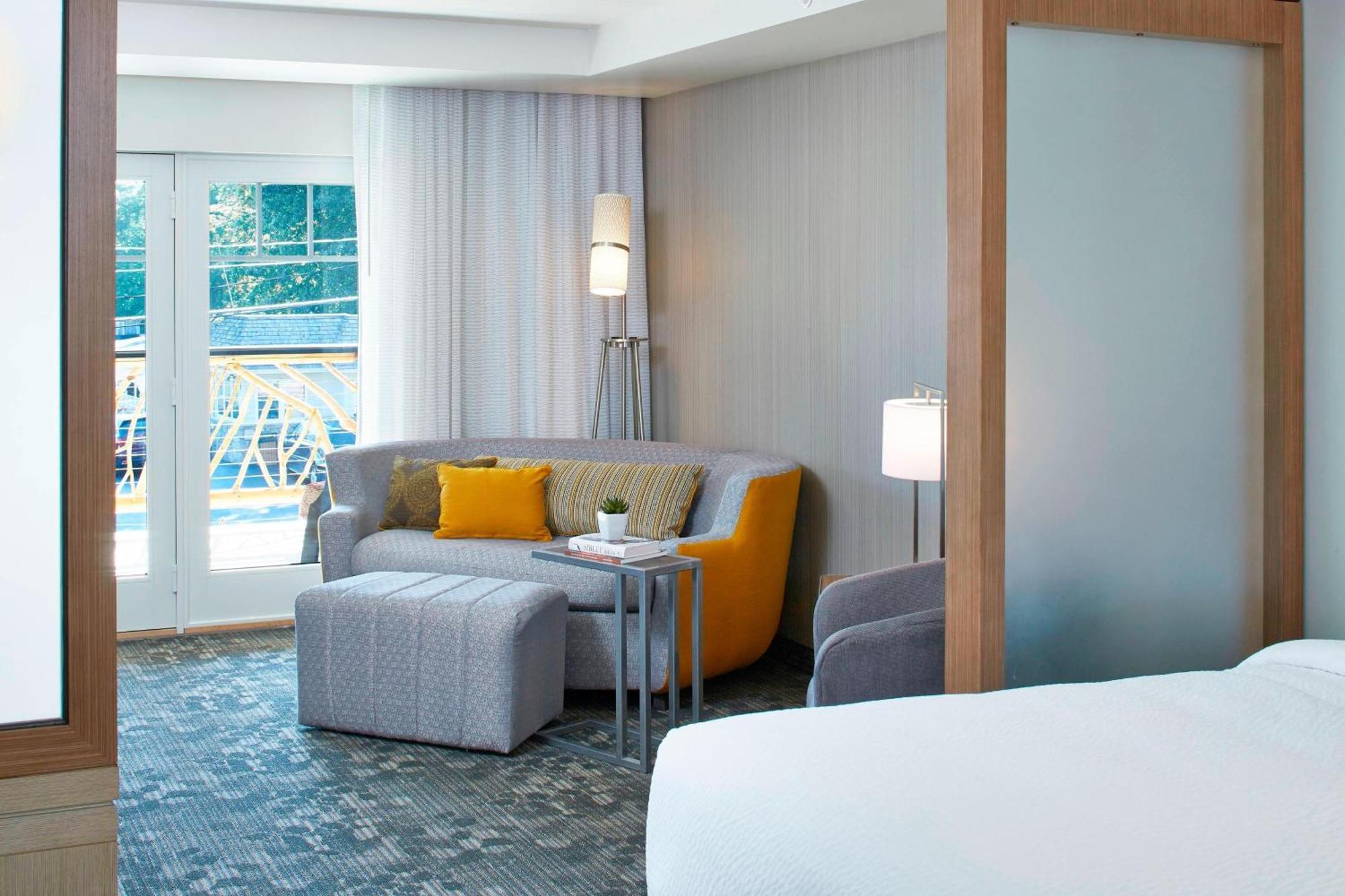 Courtyard By Marriott Lake George Eksteriør billede