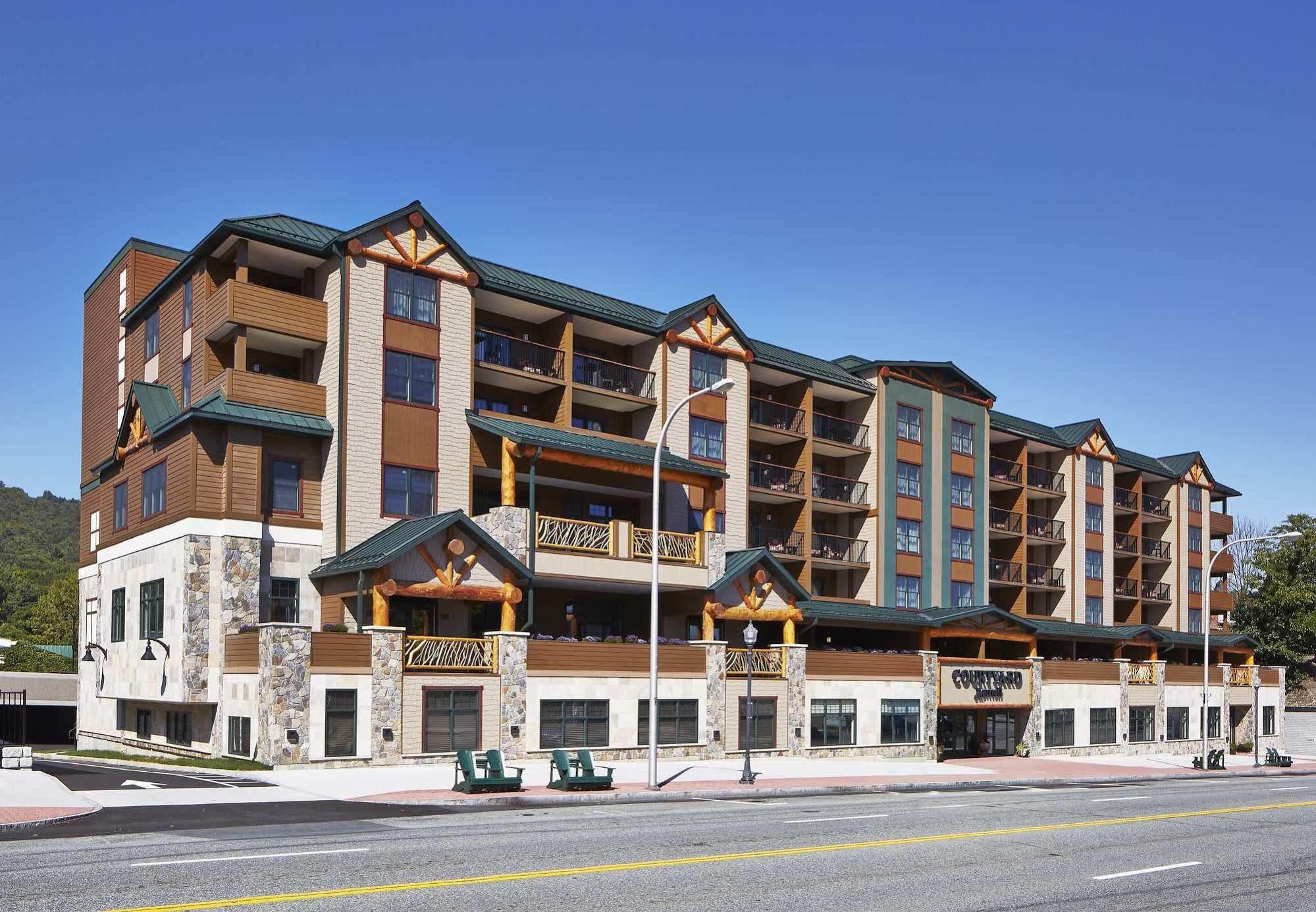 Courtyard By Marriott Lake George Eksteriør billede