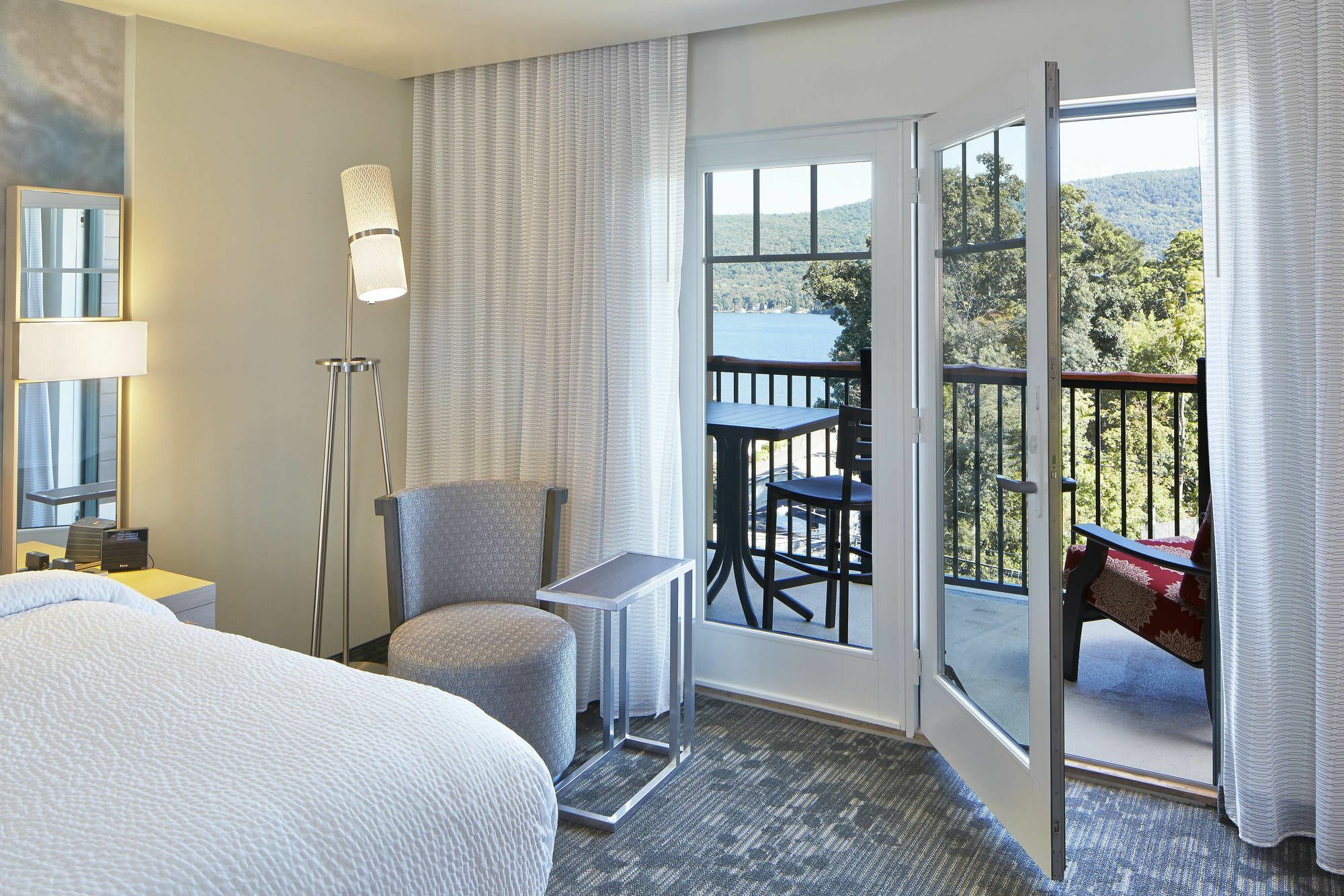 Courtyard By Marriott Lake George Eksteriør billede